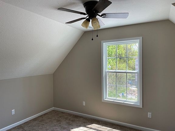 5th image of 207 W Campbell