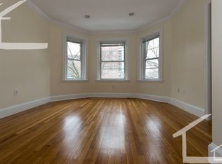 73 Thatcher St #21, Brookline, MA 02446