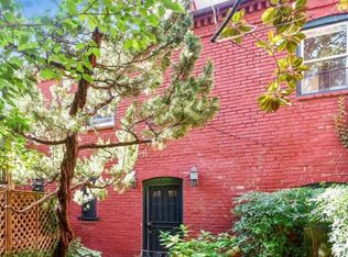 1342 Corcoran St NW APT C, Washington, DC 20009