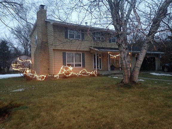 4th image of 305 5th Ave NE
