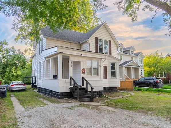 523 Caron Ave, Windsor, ON N9A 5B5