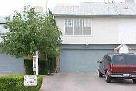 1st image of 10608 Kinross Ave