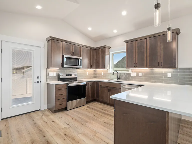 4031 Saddleback Ln — Photo 11