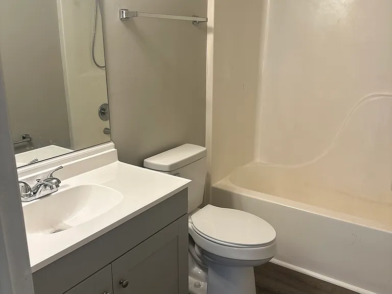 148 Milford Dr — Photo 8