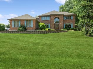 7231 Great Hill Rd, Crystal Lake, IL 60012