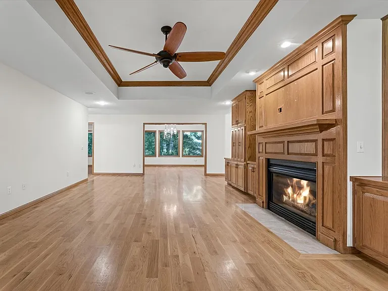 3261 Eden Dr — Photo 5