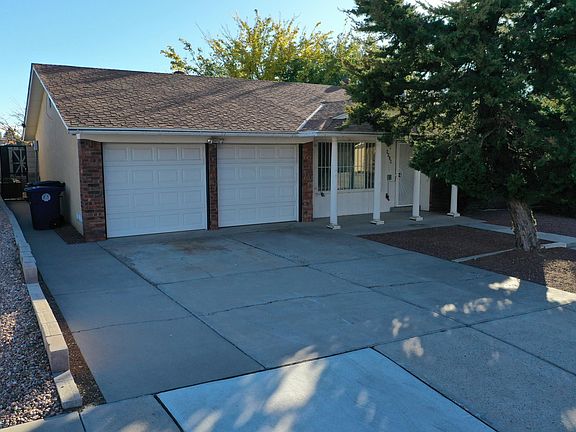 2nd image of 6920 Avenida La Costa NE