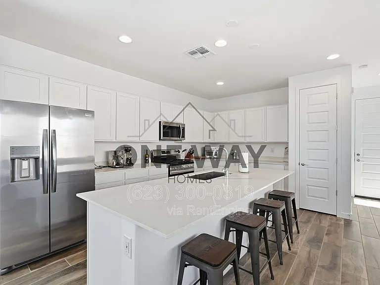 10204 E Ulysses Ave — Photo 33