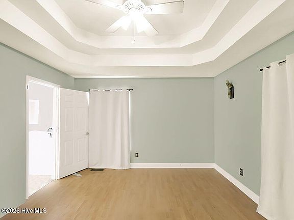 5th image of 283 Hill Road