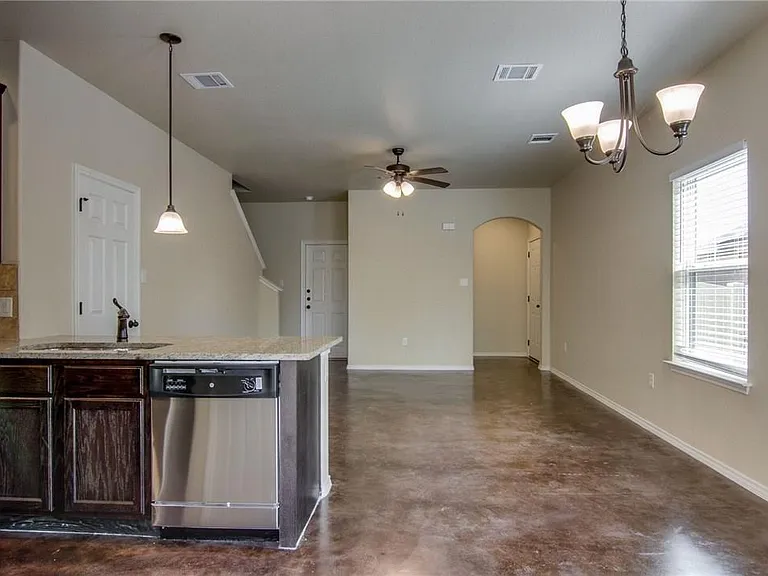 182 Samuel Dr #A — Photo 10