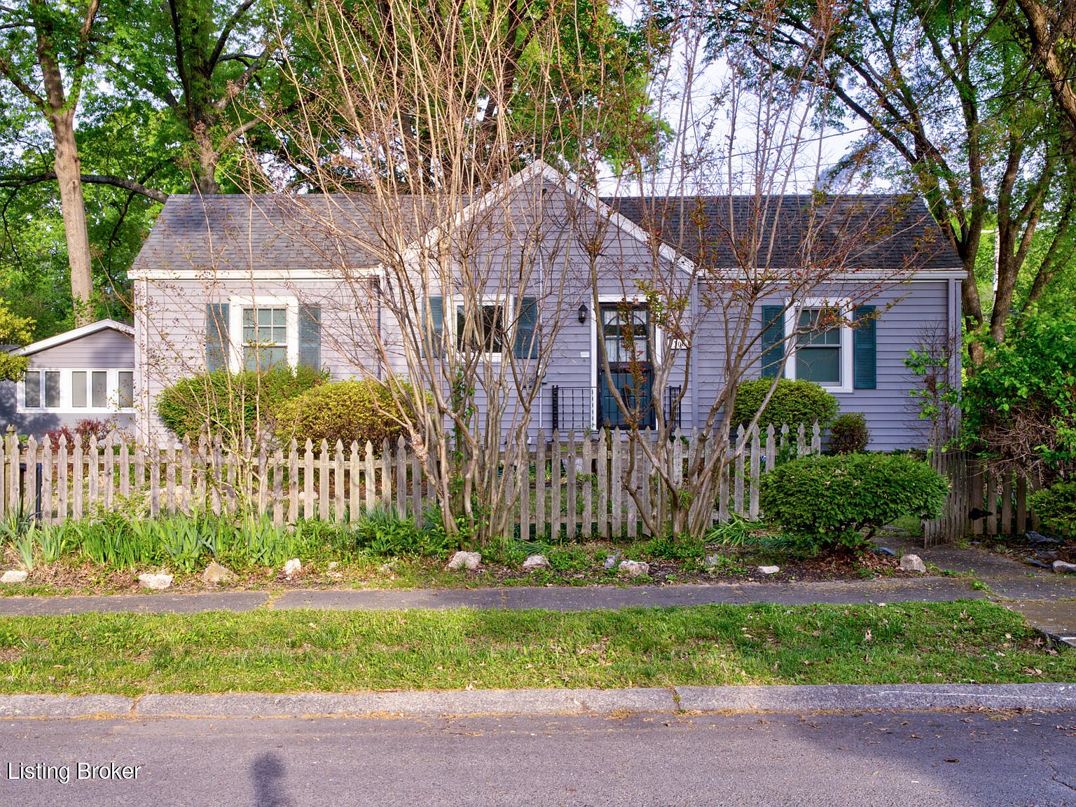 6306 Six Mile Ln, Louisville, KY 40218 Zillow