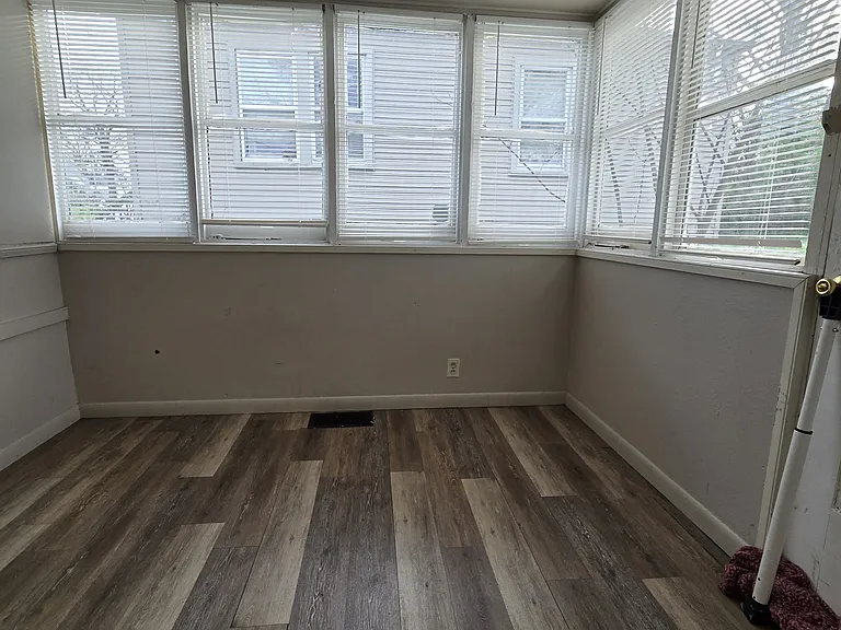 5709 Beldon Dr — Photo 7