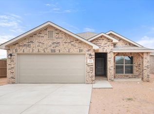 302 E 23rd St, Wolfforth, TX 79382