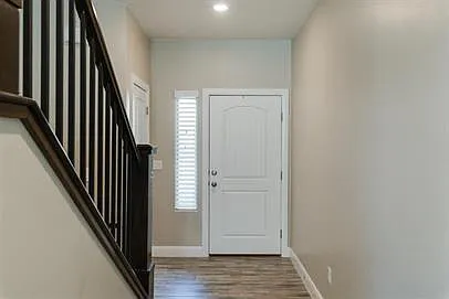 3 bed, 2.5 bath, 1726 sqft, $2,050 — Photo 4