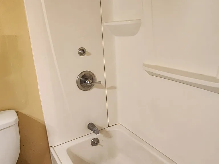 188 Paris Cir — Photo 17
