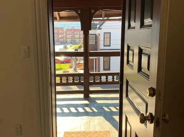 15 Center Pl Floor 2, Williamsport, PA 17701