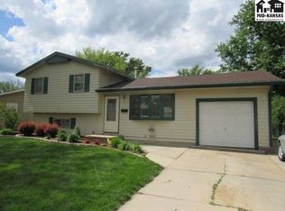 611 Sonora Dr, McPherson, KS 67460