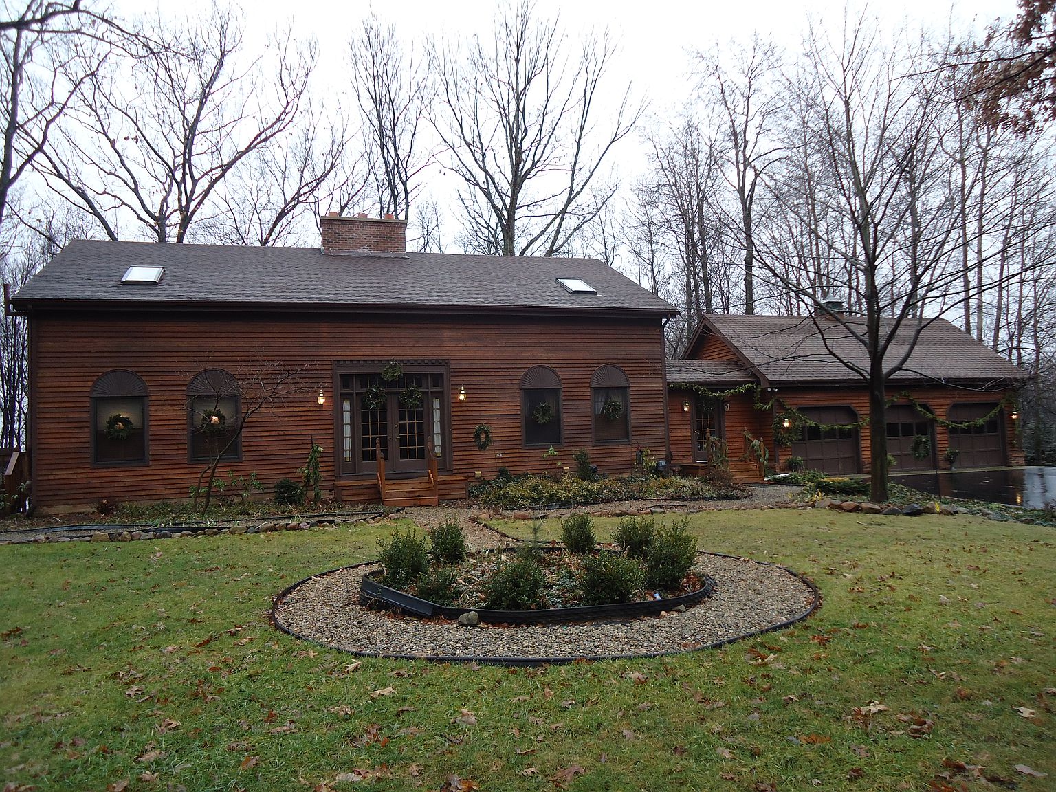 2715 W Coon Lake Rd, Howell, MI 48843 Zillow