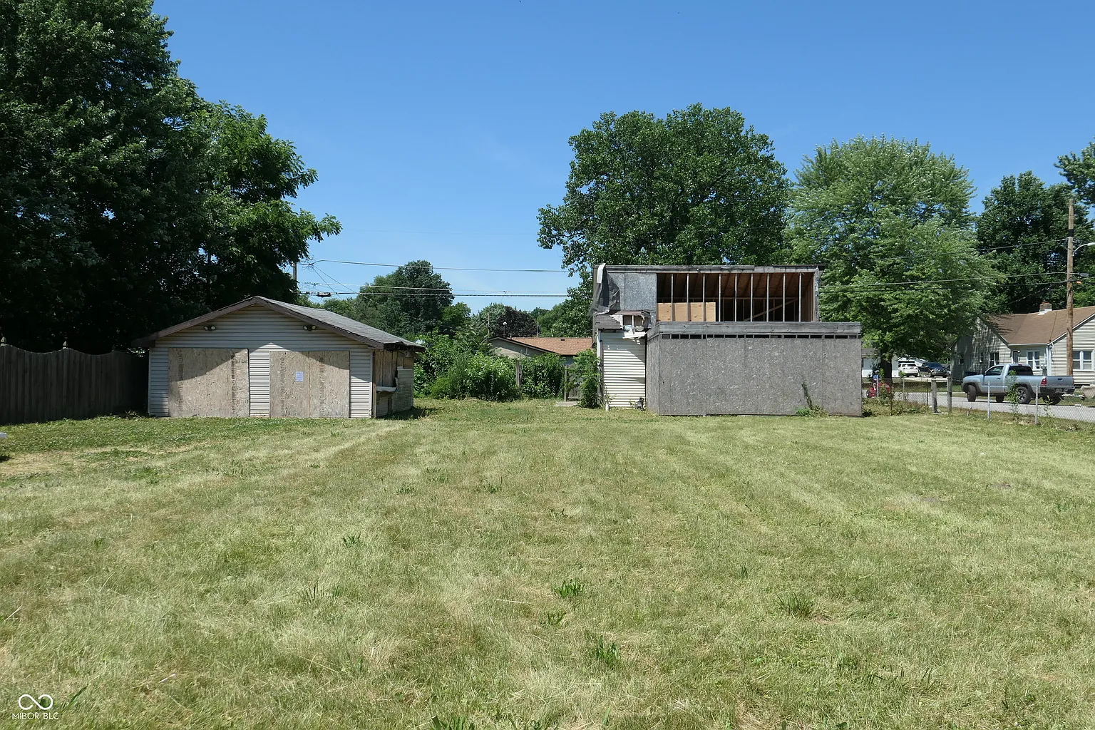 3302 Foltz St photo 1