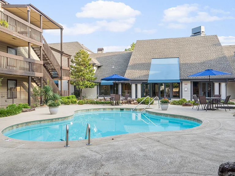 Sheridan Springs - Now Offering One Month FREE! Plus Free Applications! — Photo 30