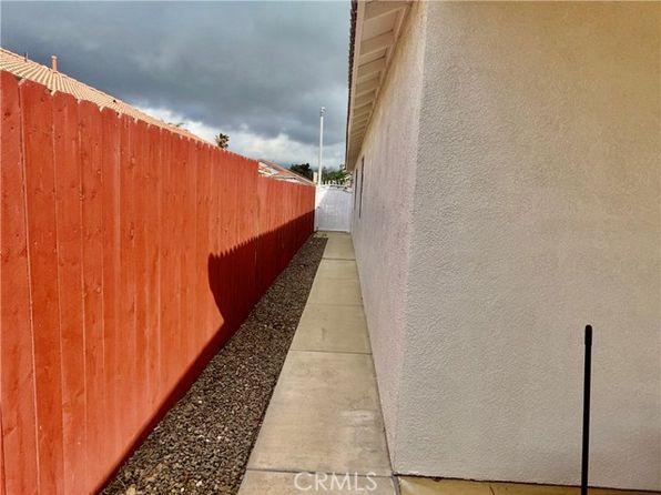 14365 Ivy Ave, Fontana, CA 92335