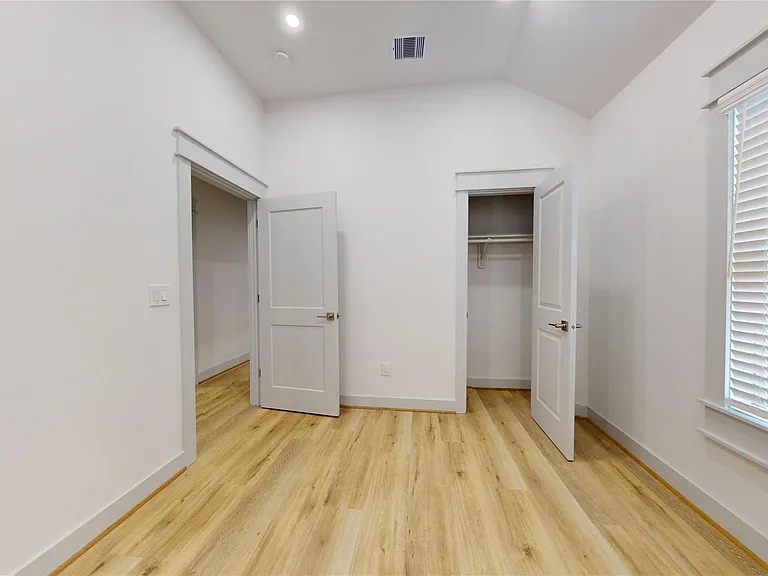 4305 Rogers St — Photo 27
