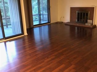 11 Heritage Vlg #C, Southbury, CT 06488
