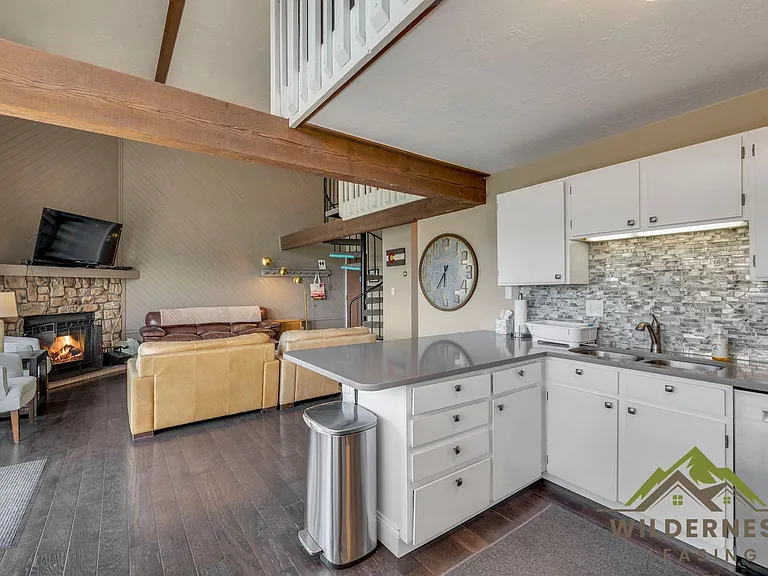 9825 Ryan Gulch Rd #306B — Photo 16