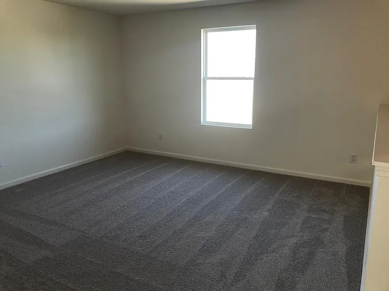 203 Bradford Dr — Photo 32