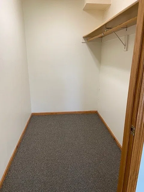 2 bed, 900 sqft, $1,035 — Photo 4