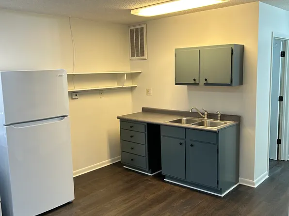 1229 E A St NE, Linton, IN 47441