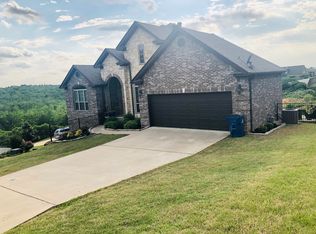 124 Crestview Dr, Maumelle, AR 72113