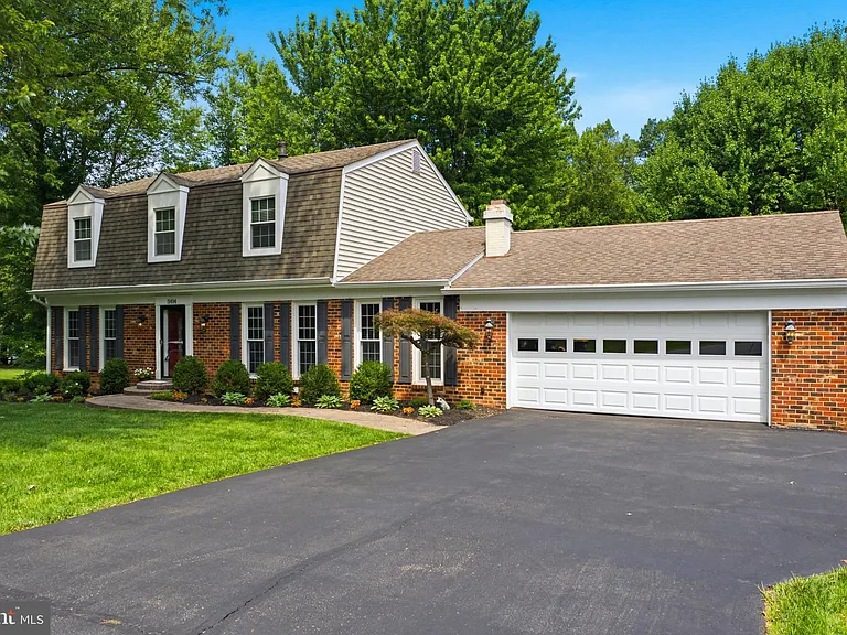 11414 Bronzedale Dr — Photo 59