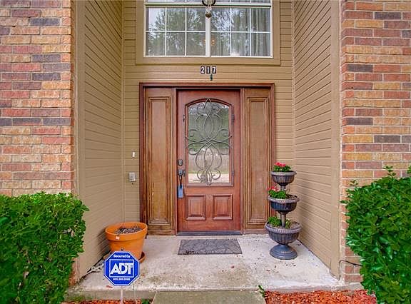 4th image of 217 Lavender Dr
