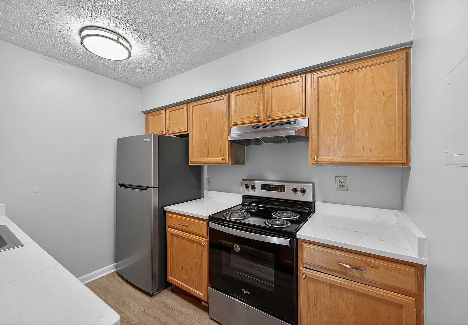 2 bed, 1.0 bath, 675 sqft, $1,199 — Photo 1