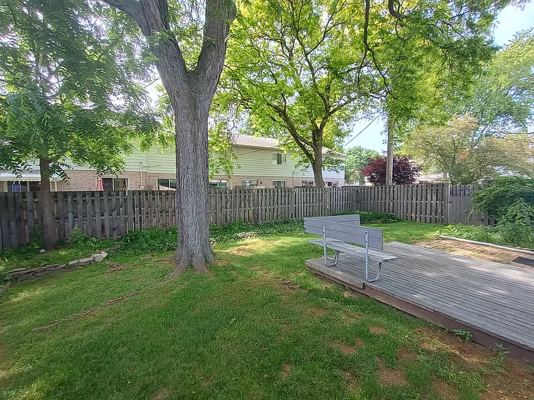 112 Stratford Ln #95 — Photo 31