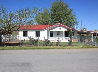 2431 Breceda Ln, Montague, CA 96064