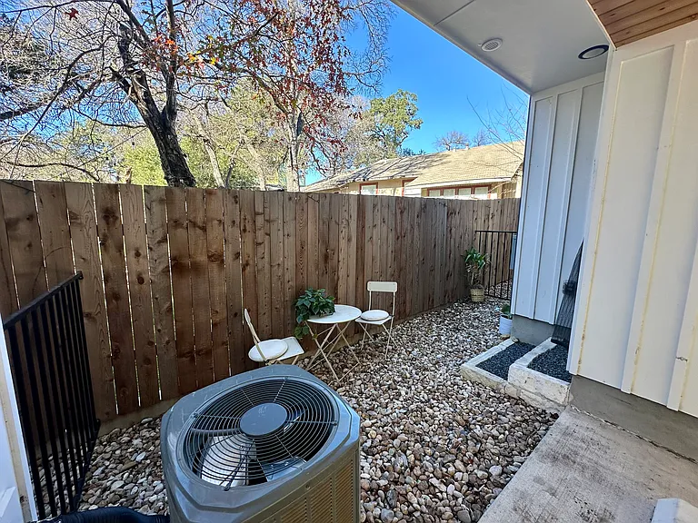 913 Duncan Ln #105 — Photo 19