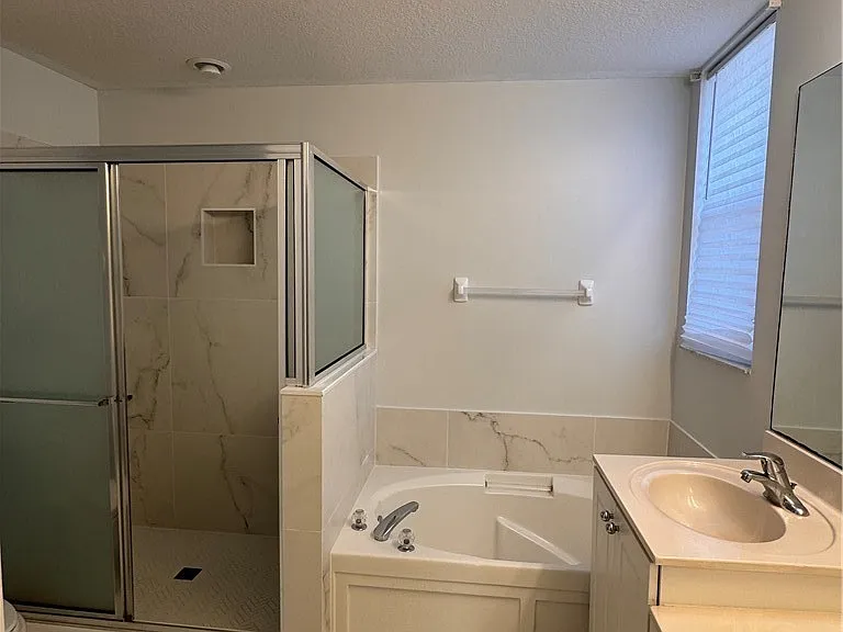 8929 Spring Mountain Way — Photo 16