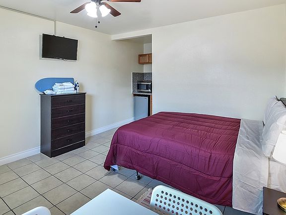 2nd image of 4905 W Adams Blvd APT 16