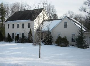 11 Mountain Rd, Auburn, NH 03032