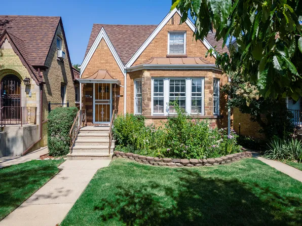 5918 W Newport Ave, Chicago, IL 60634