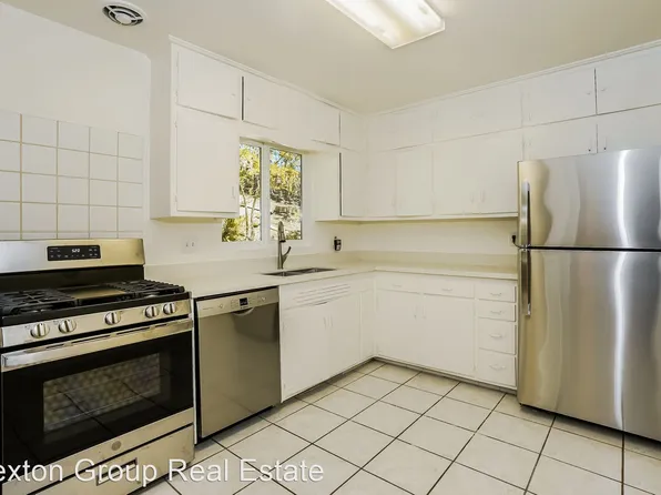 5 Bel Air Ct, Orinda, CA 94563