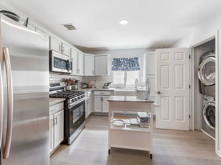 43 Passaic St #2 — Photo 8