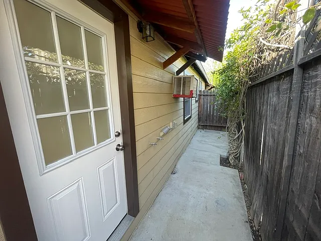 812 Cedar St #102 — Photo 24