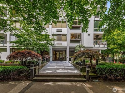 1120 Spring Street #1301, SEATTLE, WA, 98104