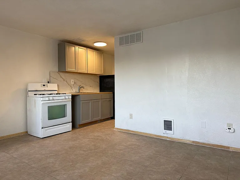 3407 N 2nd Ave — Photo 7