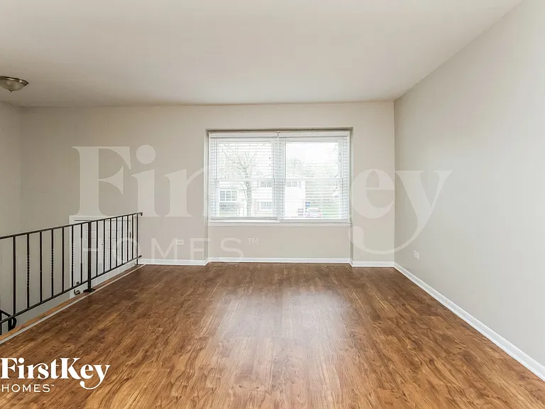 4924 Imperial Dr — Photo 3