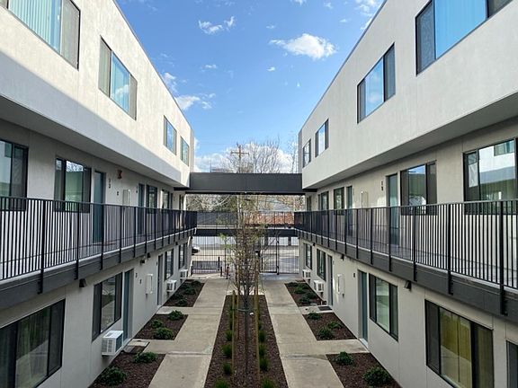 4th image of 1220 E St #D85f915b6