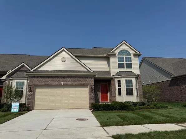 45693 Beaufort Dr, Macomb, MI 48044